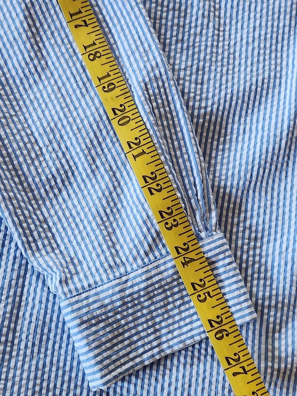 Brooks Brothers Blue and White Striped Seersucker Button-Down Shirt Size L - Picture 3 of 11